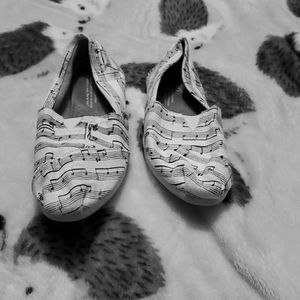 TOMS Music Note